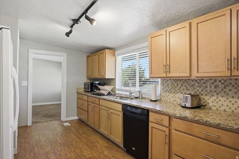 Tiny photo for 962 N MONROE BLVD, Ogden, UT 84404 (MLS # 2154658)