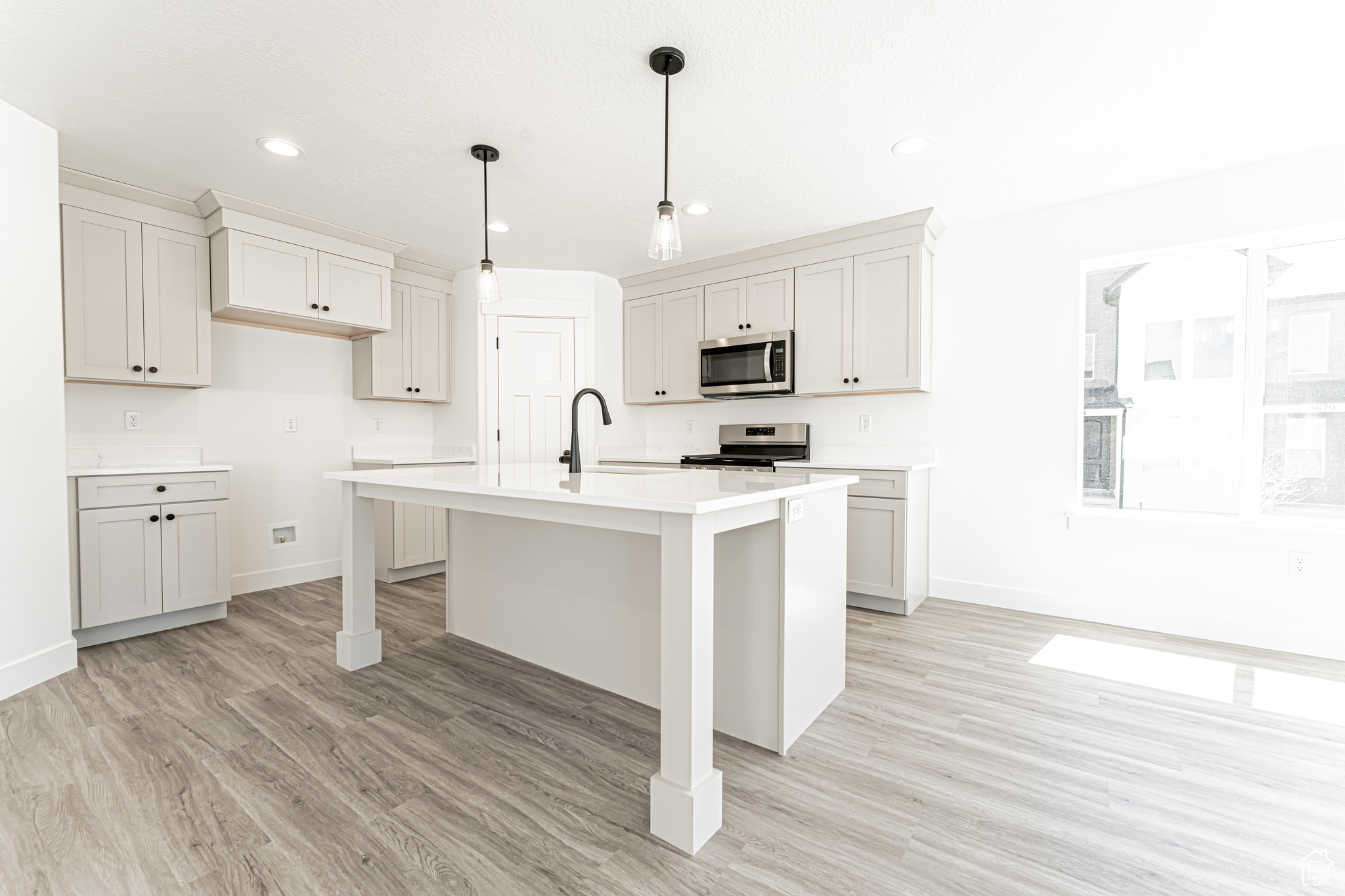 RIVER POINT - Residential