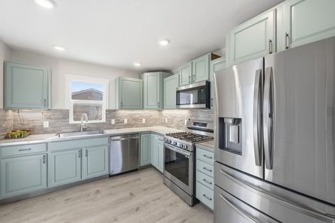 Tiny photo for 1195 W 1600 N, Mapleton, UT 84664 (MLS # 2129808)