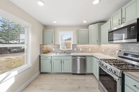 Tiny photo for 1195 W 1600 N, Mapleton, UT 84664 (MLS # 2129808)