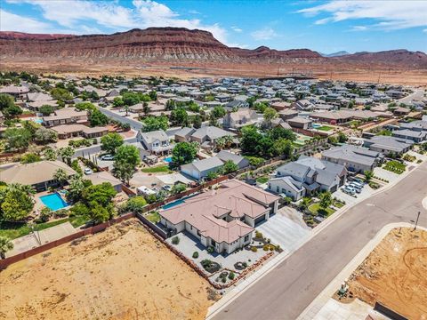 Tiny photo for 3169 S PECOS DR, Washington, UT 84780 (MLS # 2158391)