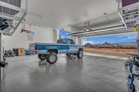 Tiny photo for 3169 S PECOS DR, Washington, UT 84780 (MLS # 2158391)