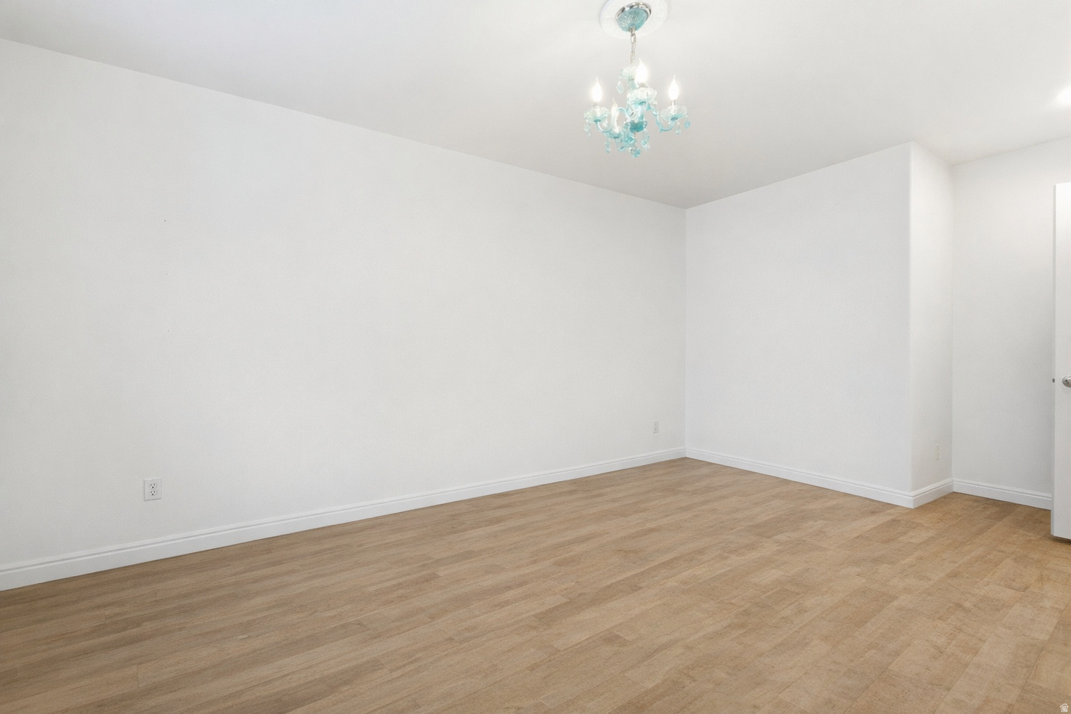 LAKE MOUNTAIN ESTATE - Residential