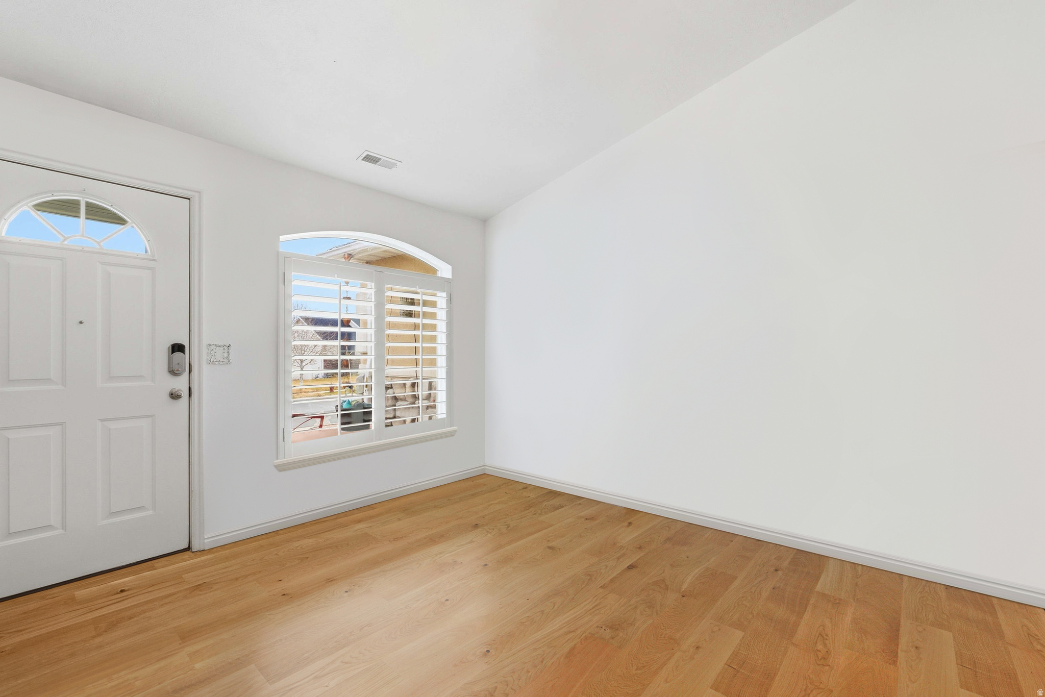 LAKE MOUNTAIN ESTATE - Residential