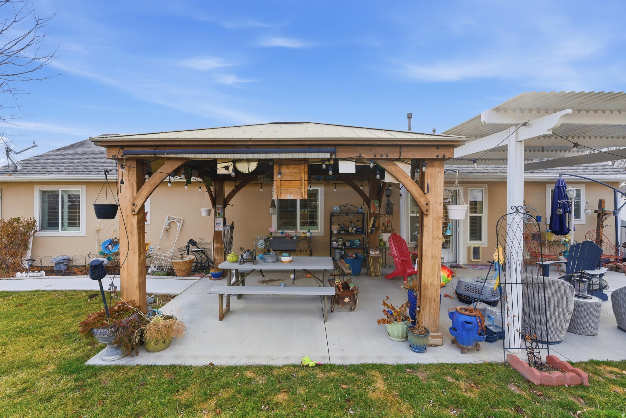 LAKE MOUNTAIN ESTATE - Residential