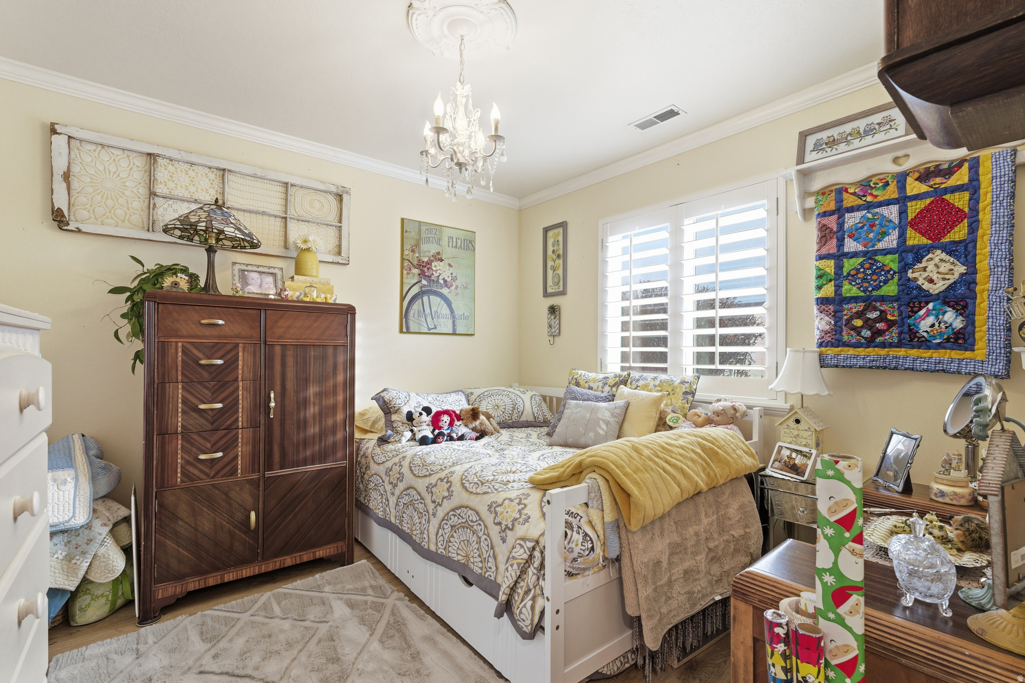 LAKE MOUNTAIN ESTATE - Residential