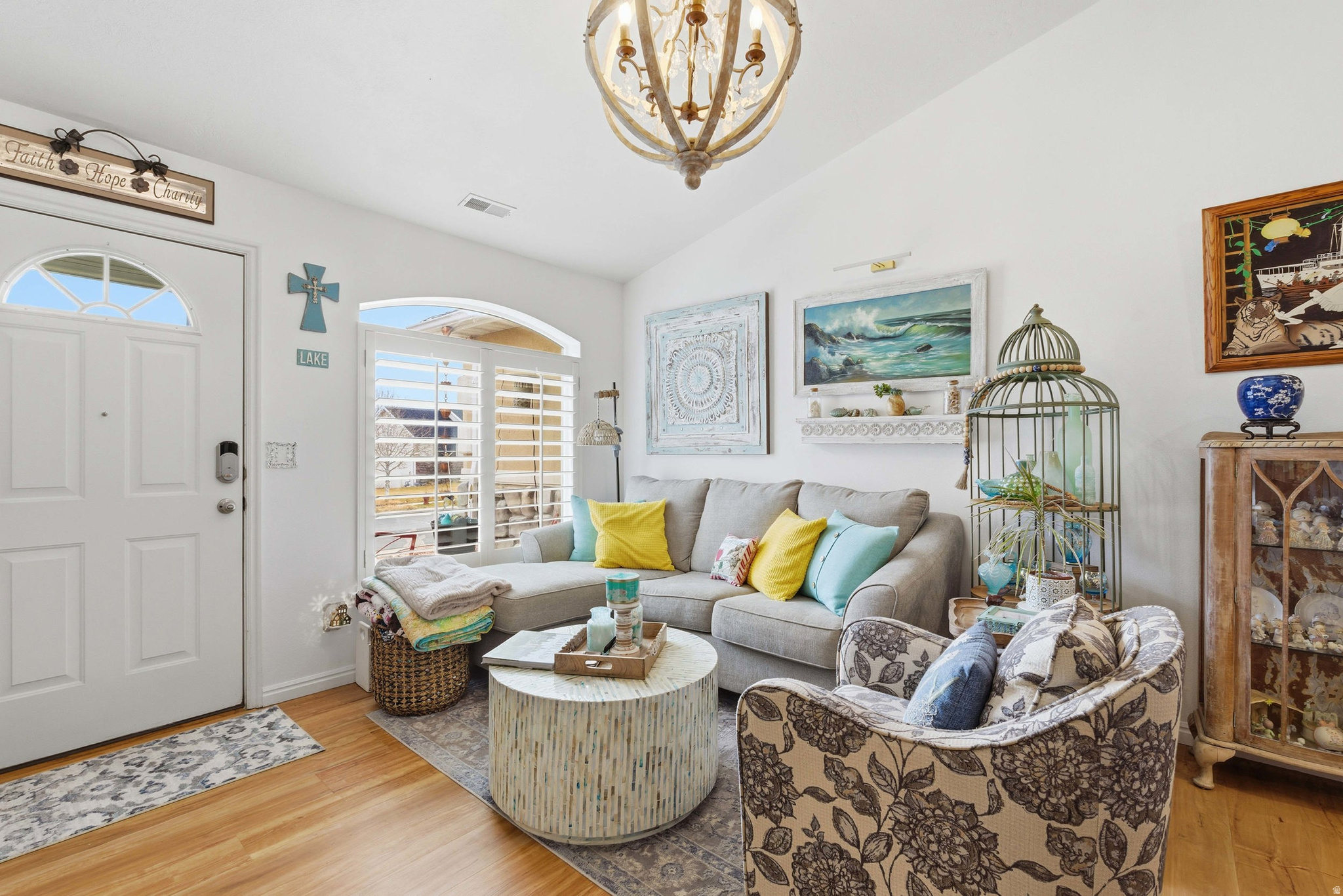 LAKE MOUNTAIN ESTATE - Residential