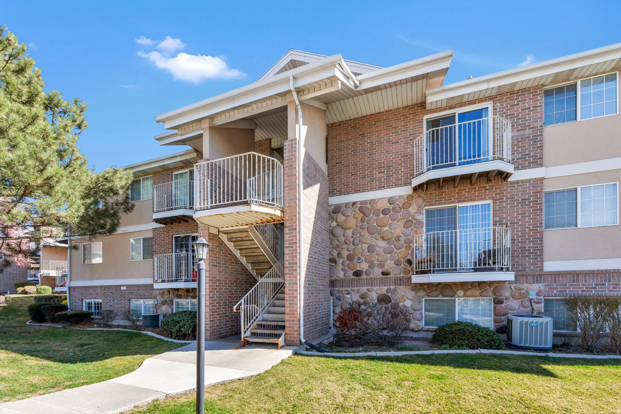 STONEBROOK - Residential