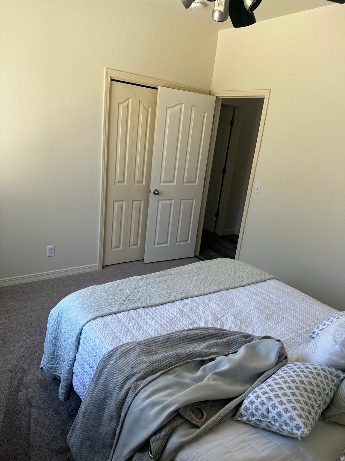 COTTAGES AT ELK RUN - Residential