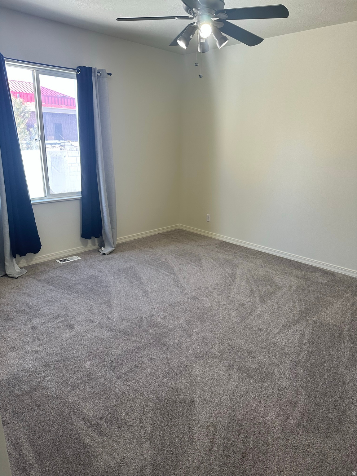 COTTAGES AT ELK RUN - Residential