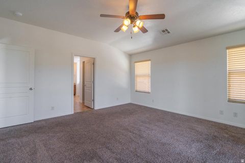 Tiny photo for 1574 E SUGAR PLUMB LN, Washington, UT 84780 (MLS # 2136894)