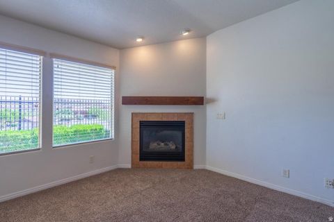 Tiny photo for 1574 E SUGAR PLUMB LN, Washington, UT 84780 (MLS # 2136894)