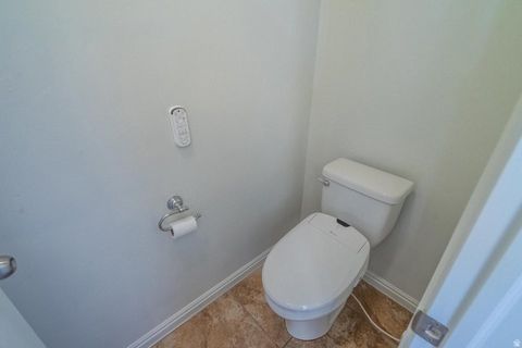 Tiny photo for 1574 E SUGAR PLUMB LN, Washington, UT 84780 (MLS # 2136894)