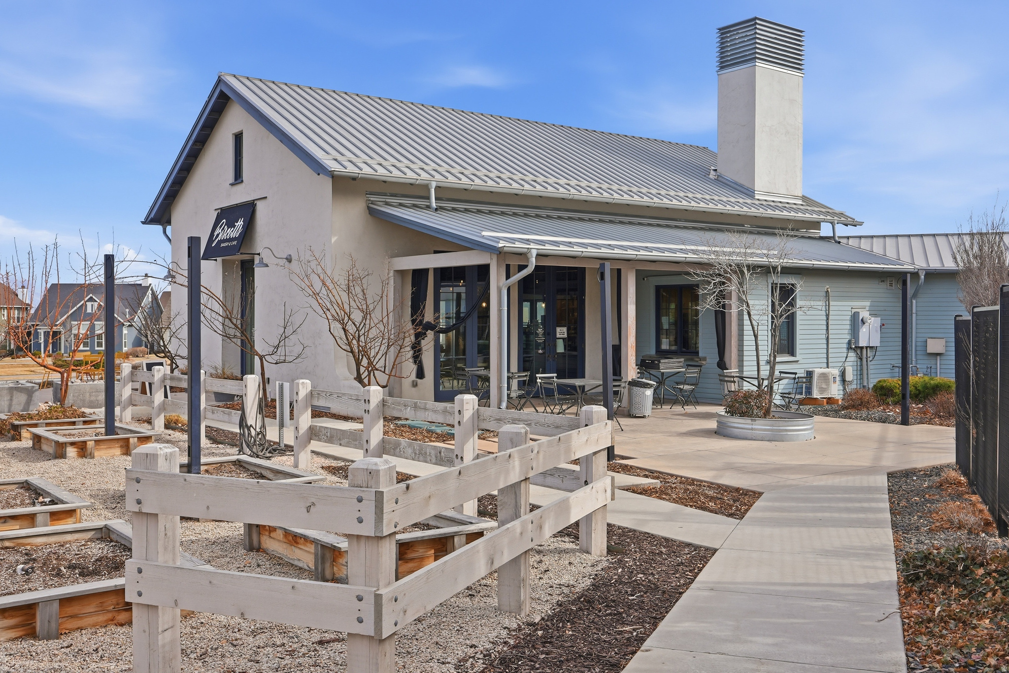 DAYBREAK - Residential