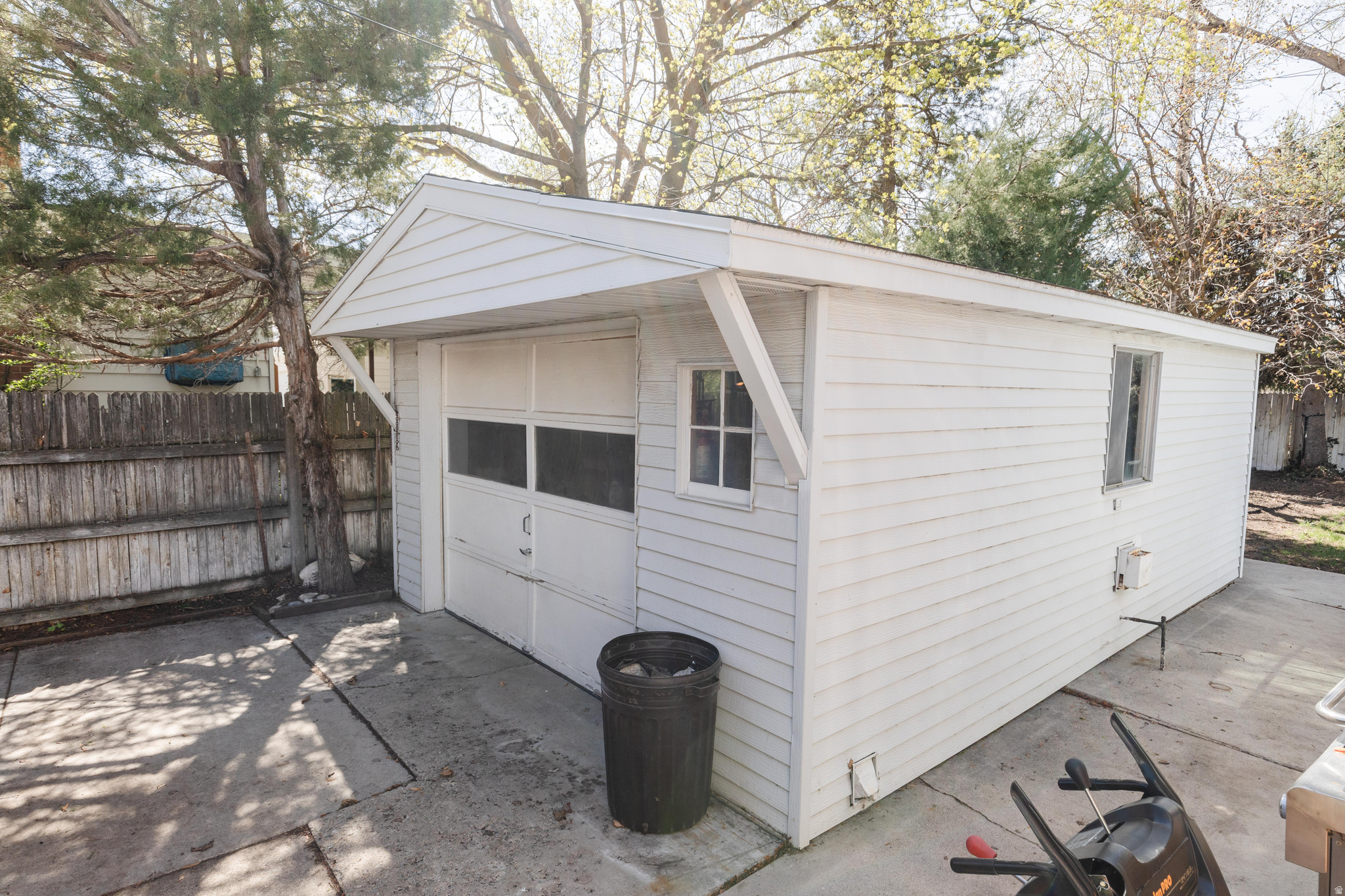 HILLCREST HOMES SUBD - Residential