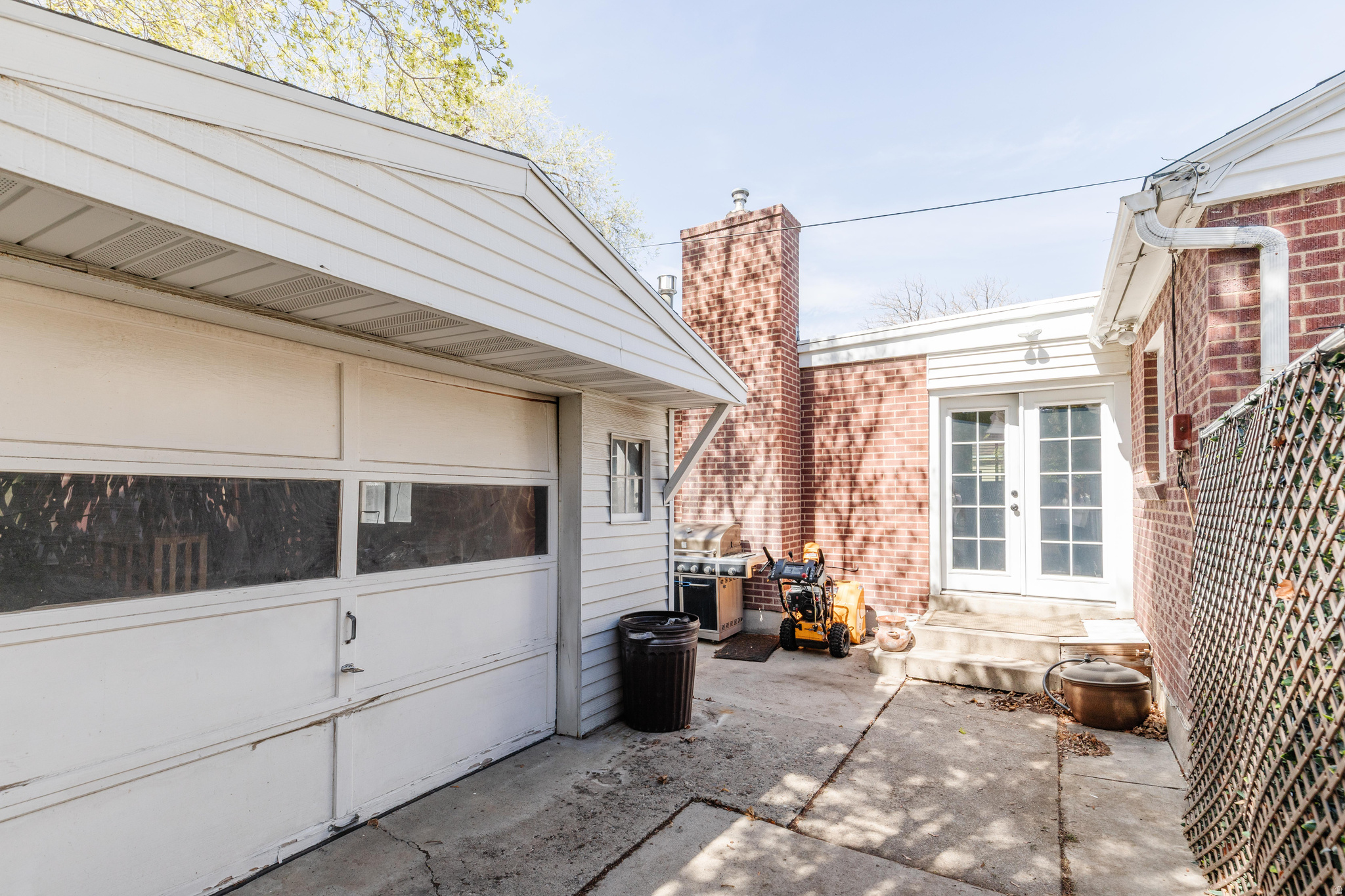 HILLCREST HOMES SUBD - Residential