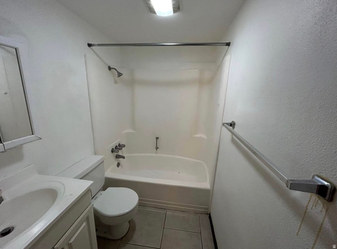 LYNWOOD ACRES - Residential Income