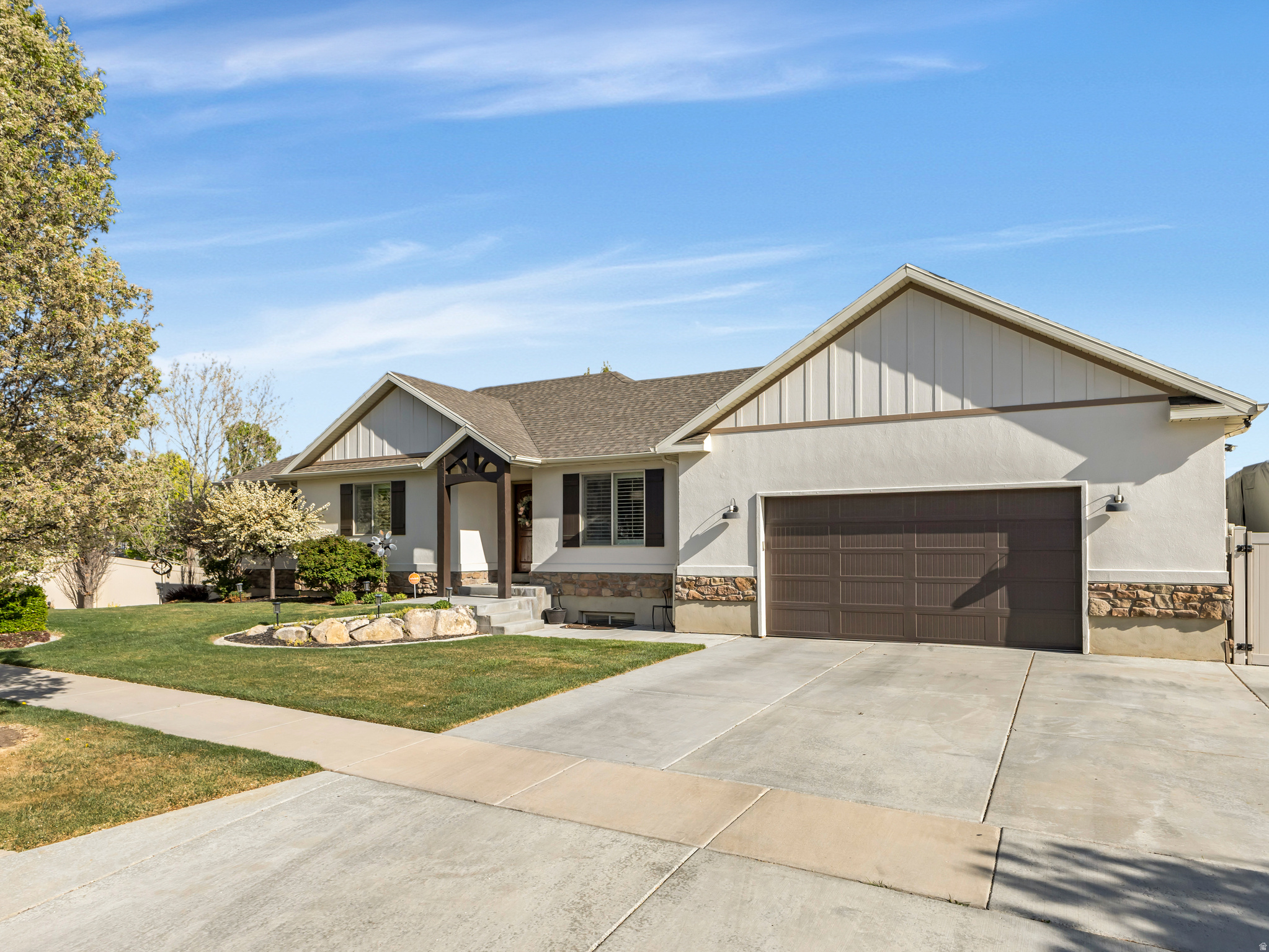 SARATOGA HILLS - Residential