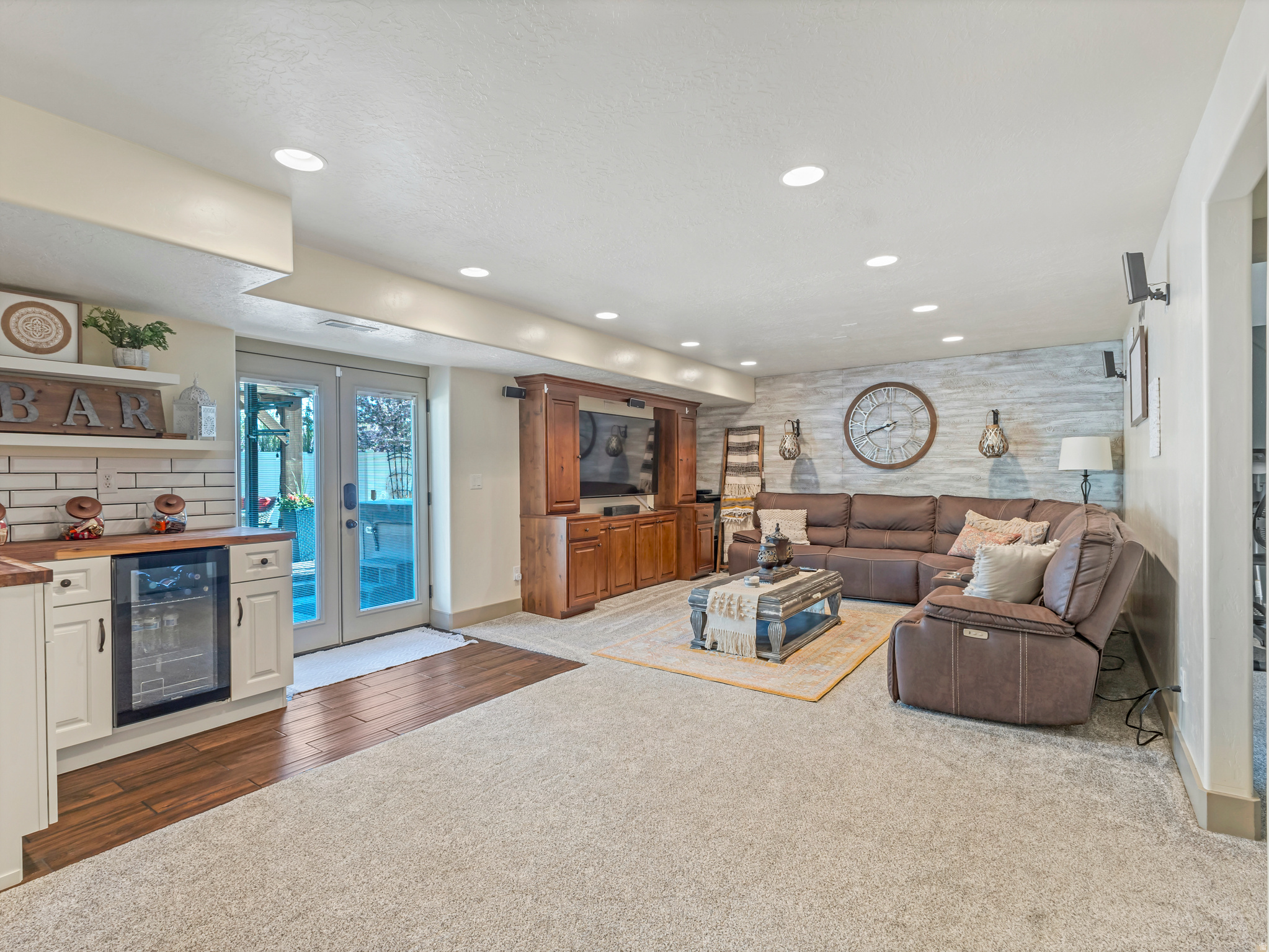 SARATOGA HILLS - Residential