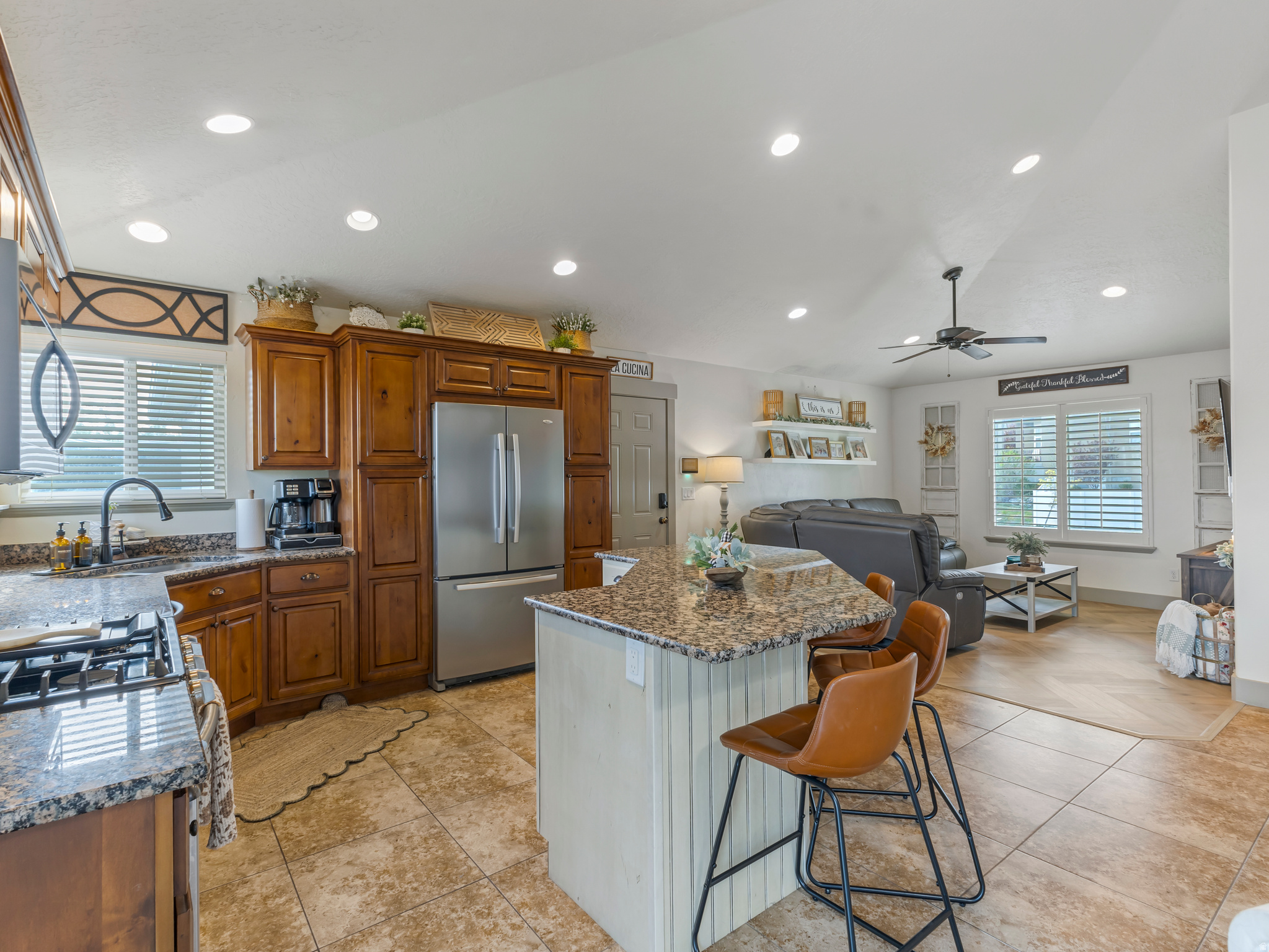 SARATOGA HILLS - Residential