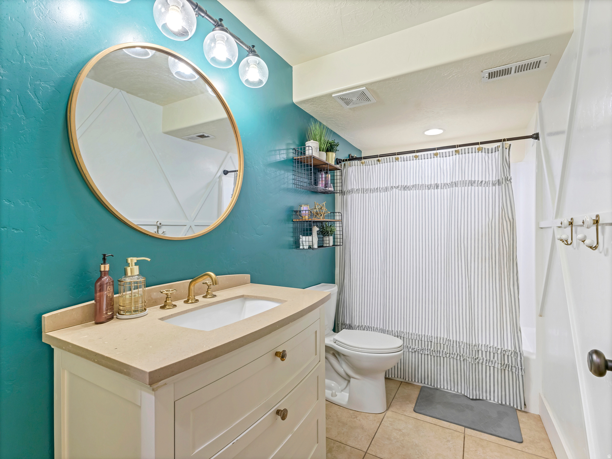 SARATOGA HILLS - Residential