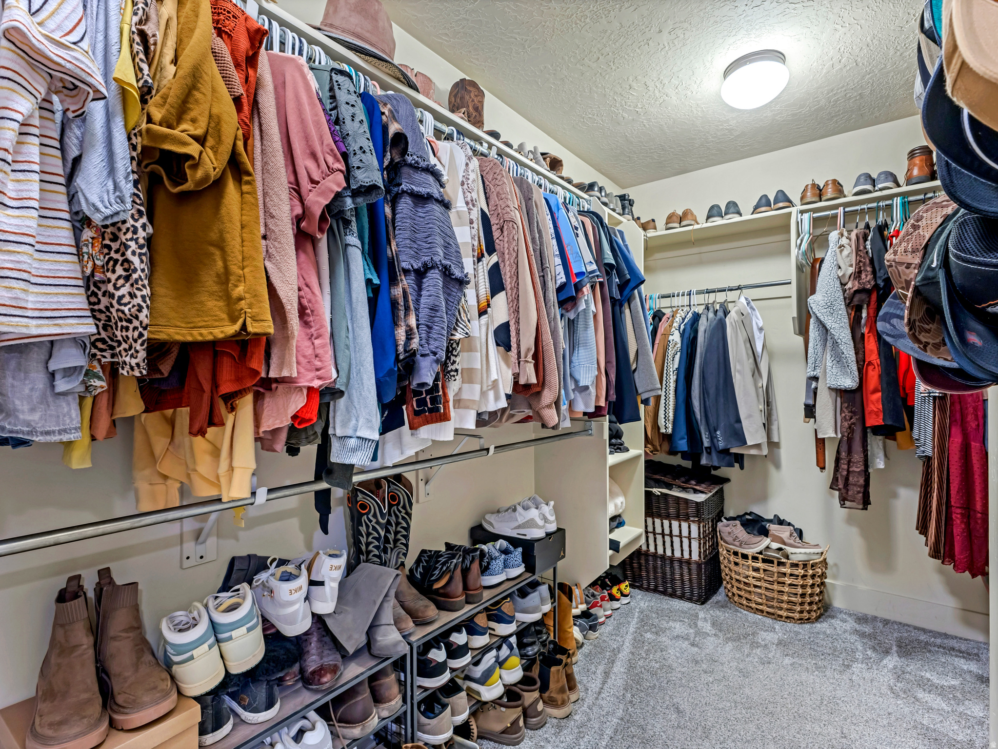 SARATOGA HILLS - Residential