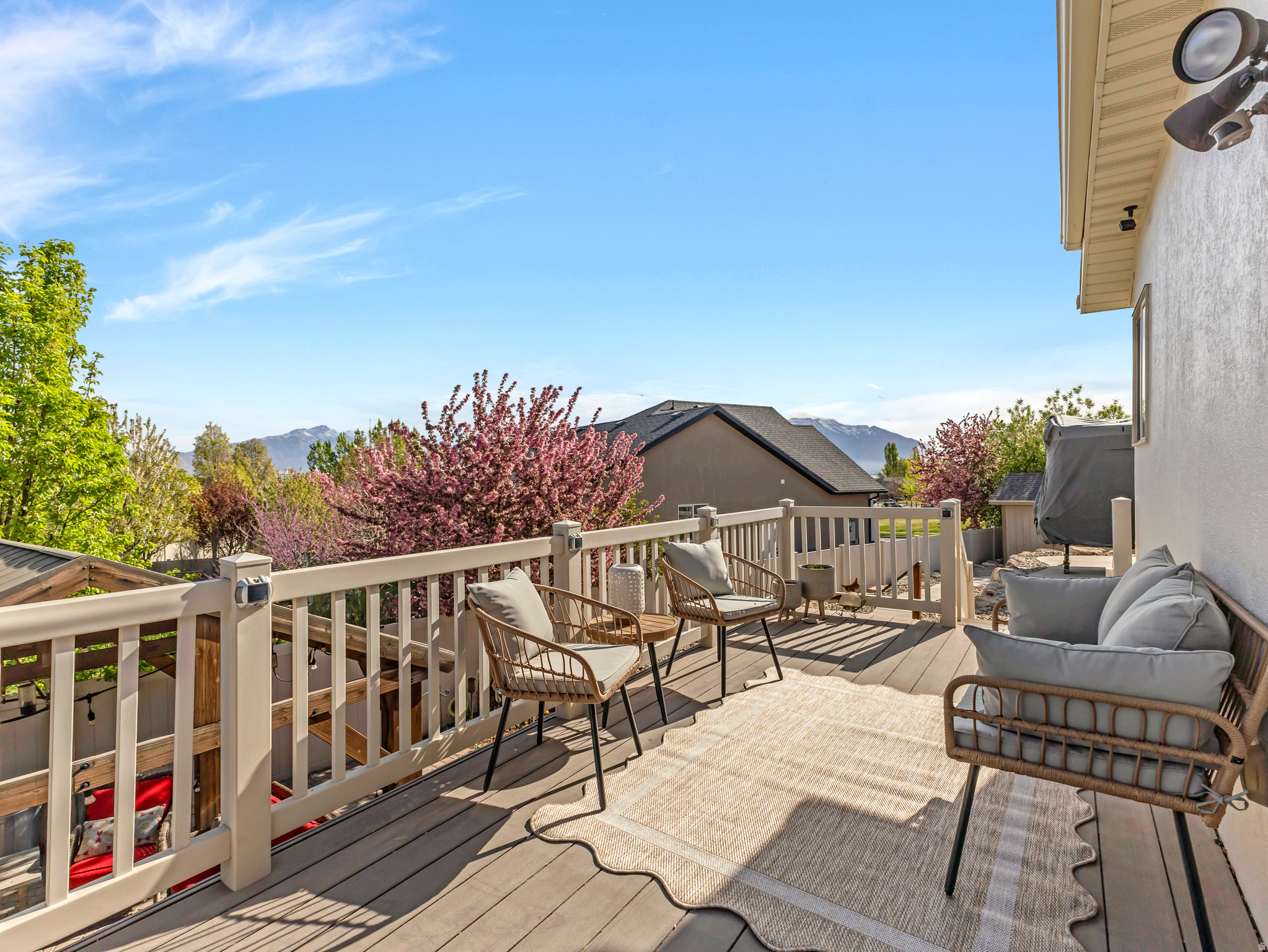 SARATOGA HILLS - Residential