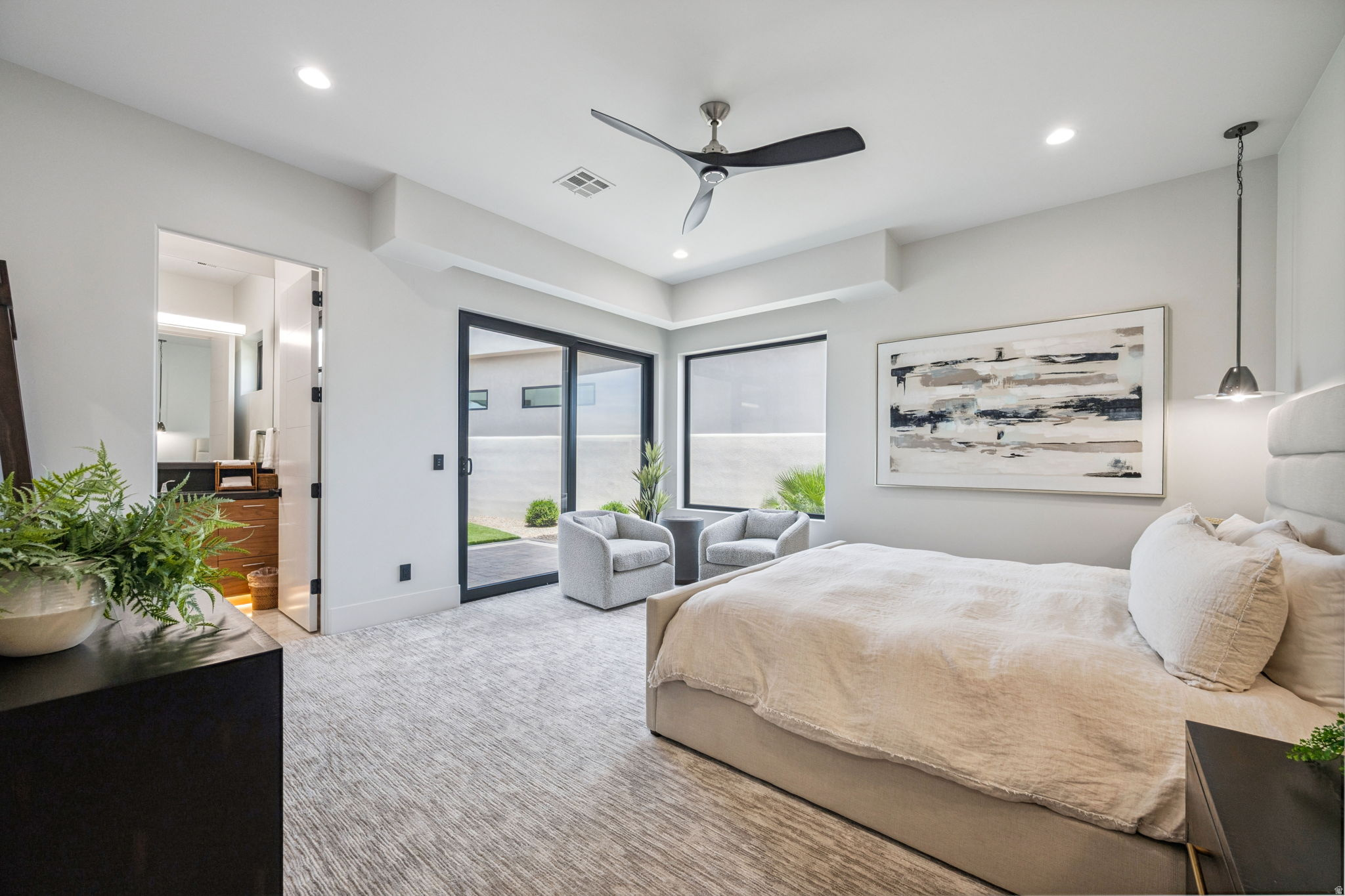 STONE CLIFF PH 17 - Residential