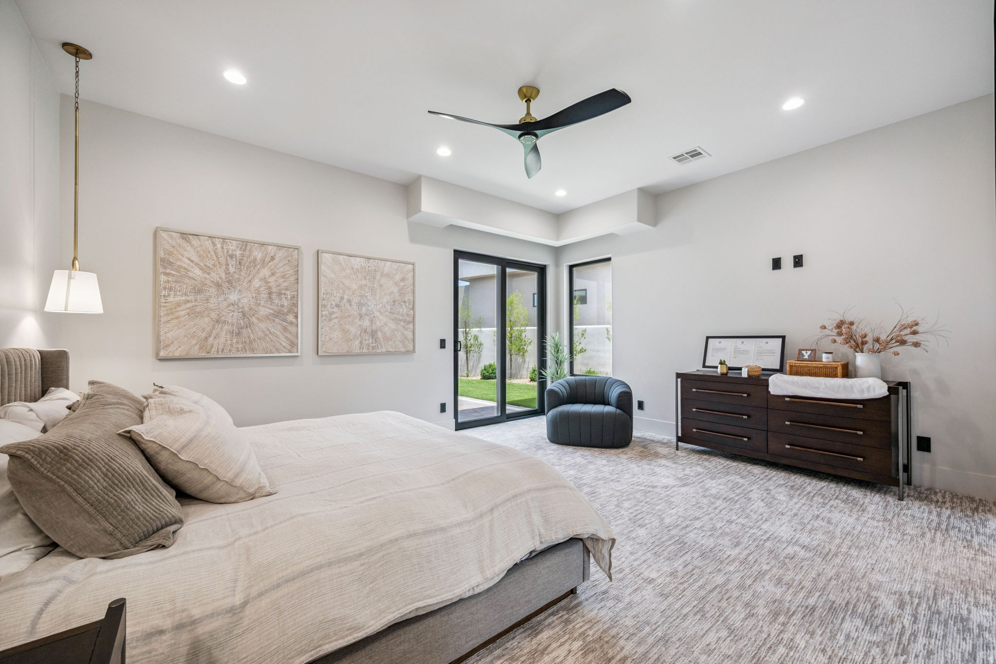 STONE CLIFF PH 17 - Residential