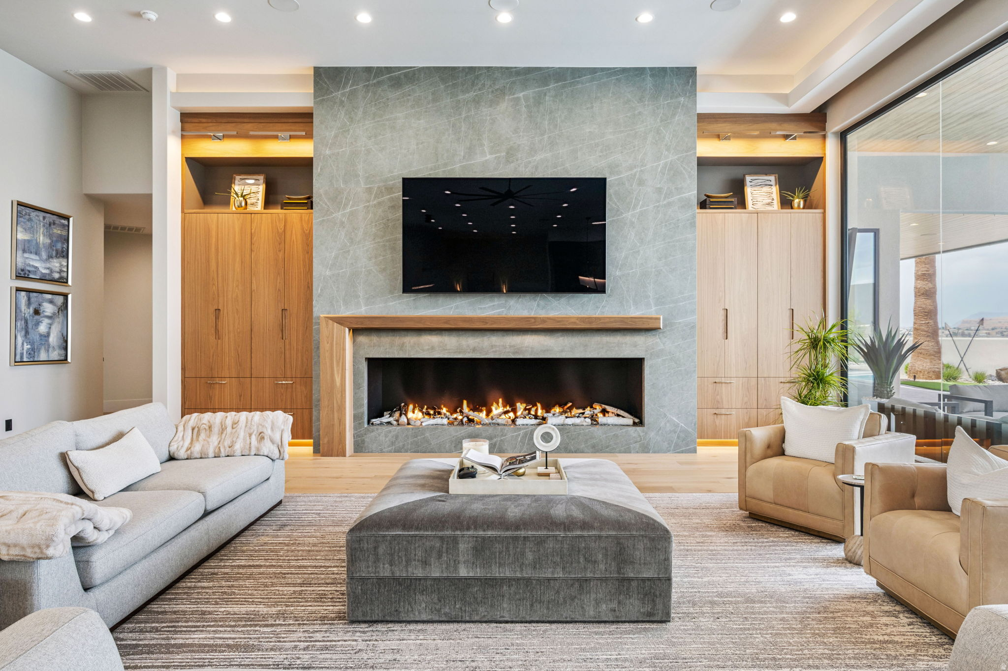 STONE CLIFF PH 17 - Residential