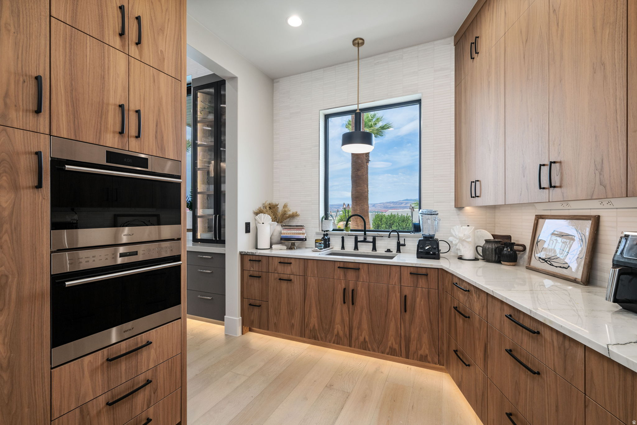 STONE CLIFF PH 17 - Residential