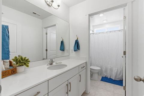 Tiny photo for 1123 S RED DR, Santaquin, UT 84655 (MLS # 2146359)