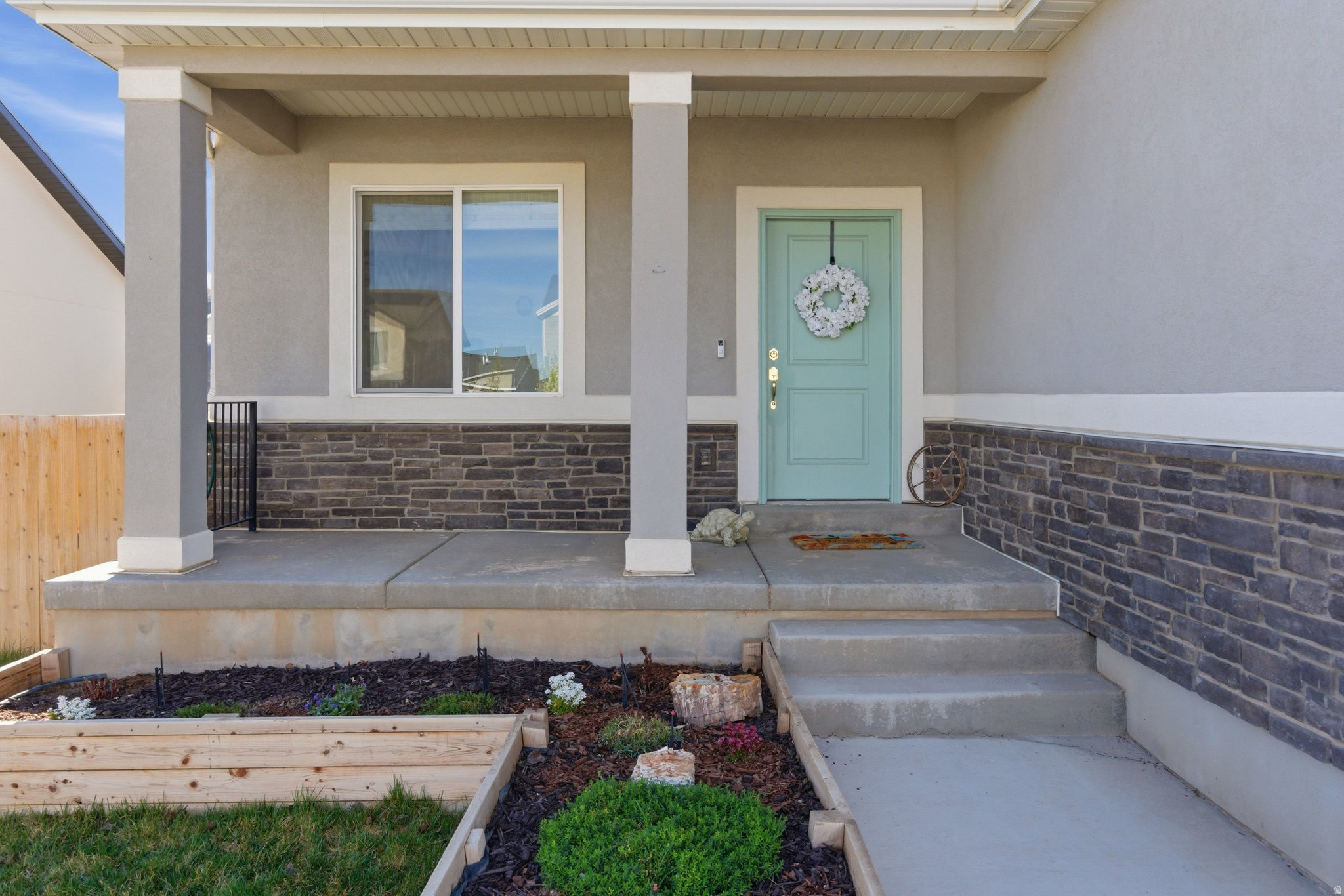 FOOTHILL VILLAGE - Residential