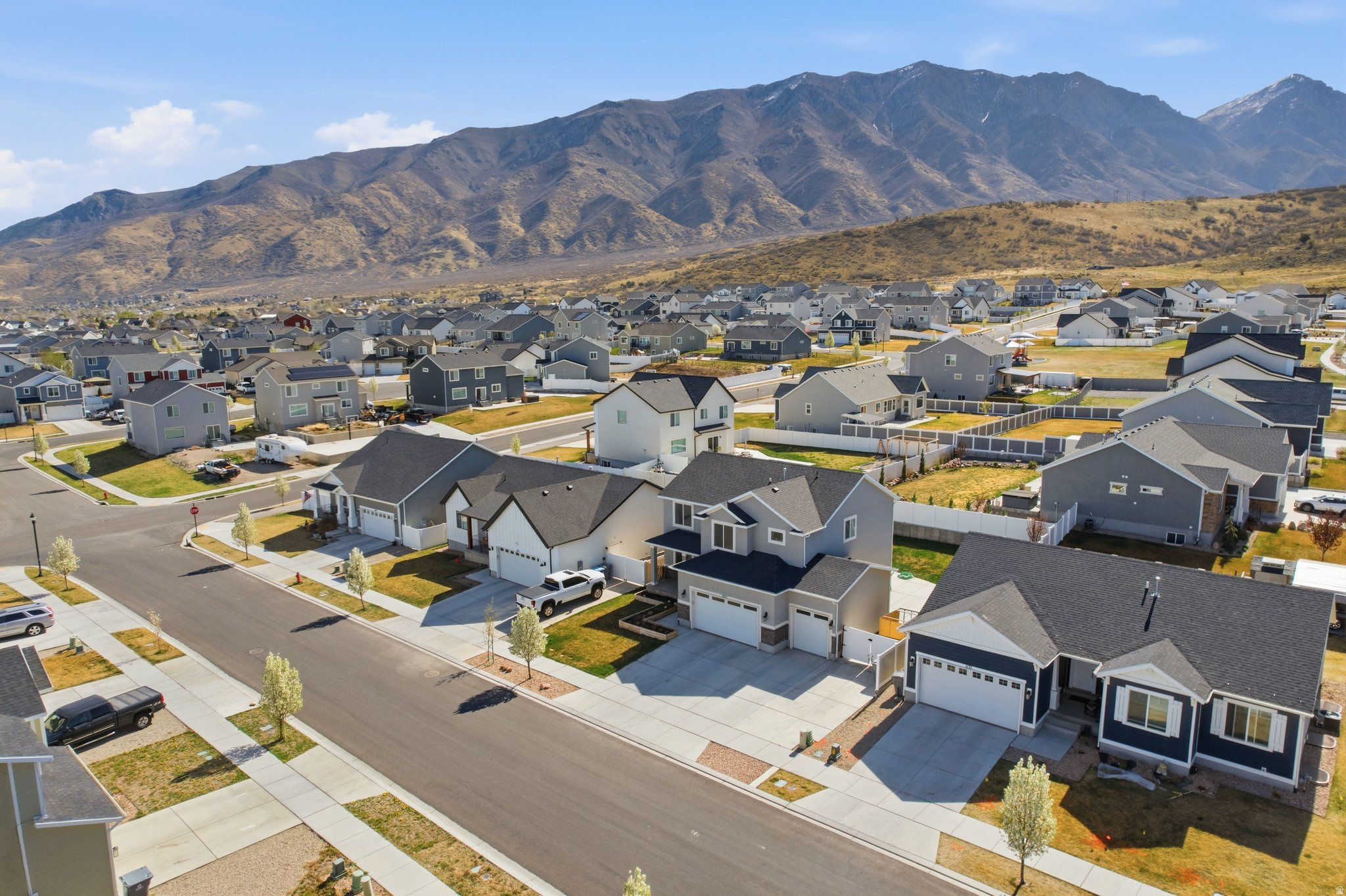 FOOTHILL VILLAGE - Residential