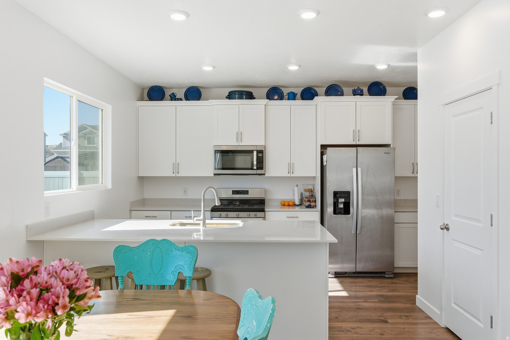 FOOTHILL VILLAGE - Residential