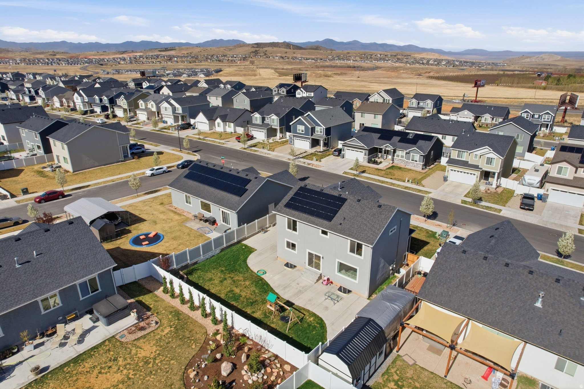 FOOTHILL VILLAGE - Residential