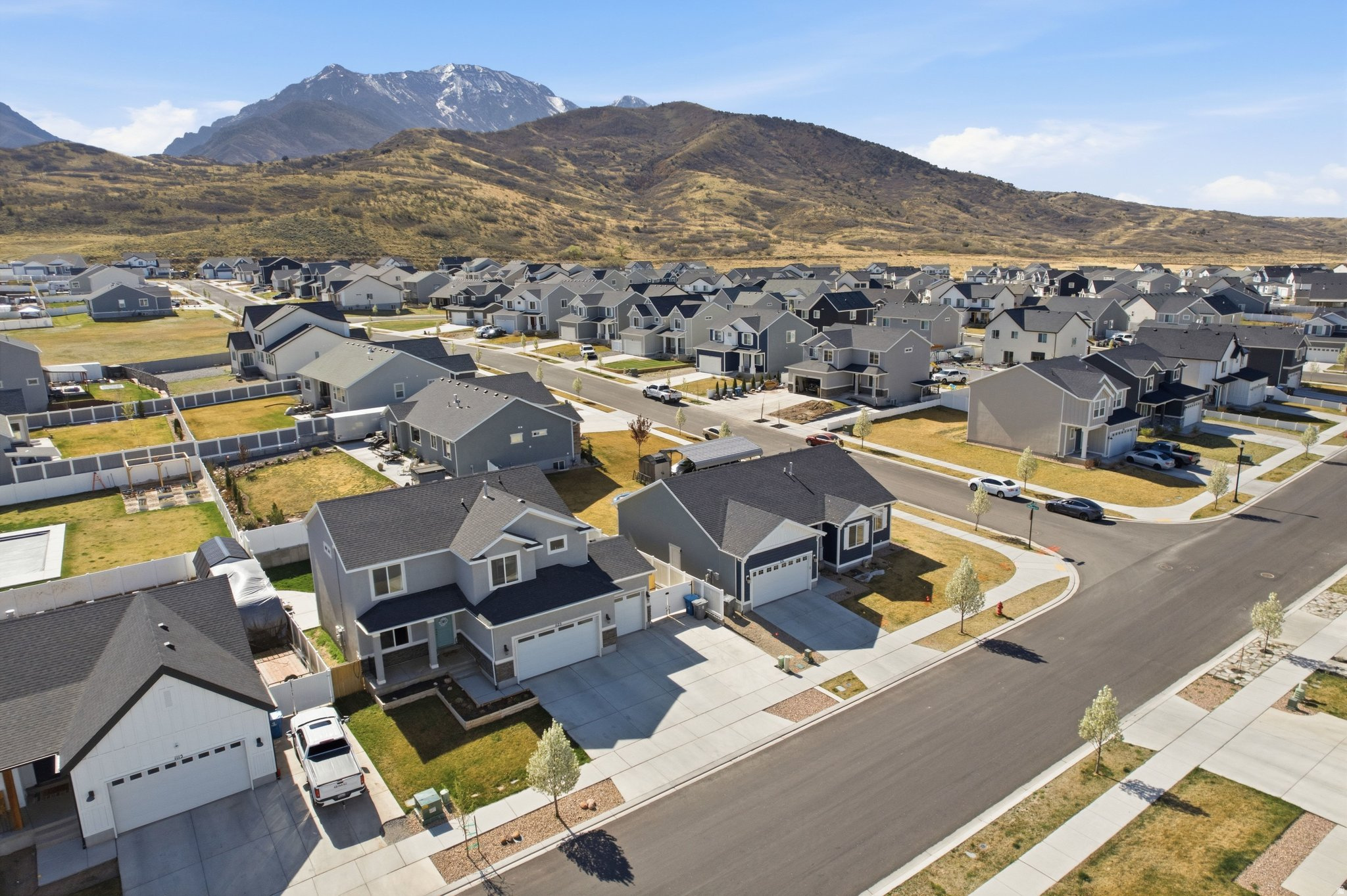 FOOTHILL VILLAGE - Residential