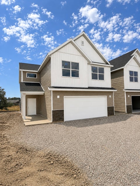 Photo of 1049 N SUMMIT VIEW DR, Harrisville, UT 84404 (MLS # 2171544)
