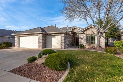 Photo of 1730 W STONEBRIDGE DR #17, Saint George, UT 84770 (MLS # 2140126)