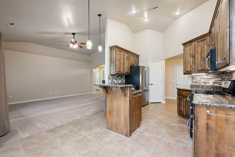 Tiny photo for 1730 W STONEBRIDGE DR #17, Saint George, UT 84770 (MLS # 2140126)