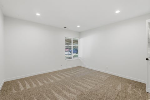 Tiny photo for 327 PEACH LN, Bountiful, UT 84010 (MLS # 2180446)