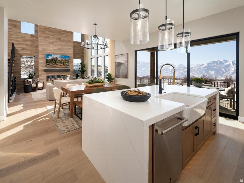 LAKEVIEW ESTATES - Residential