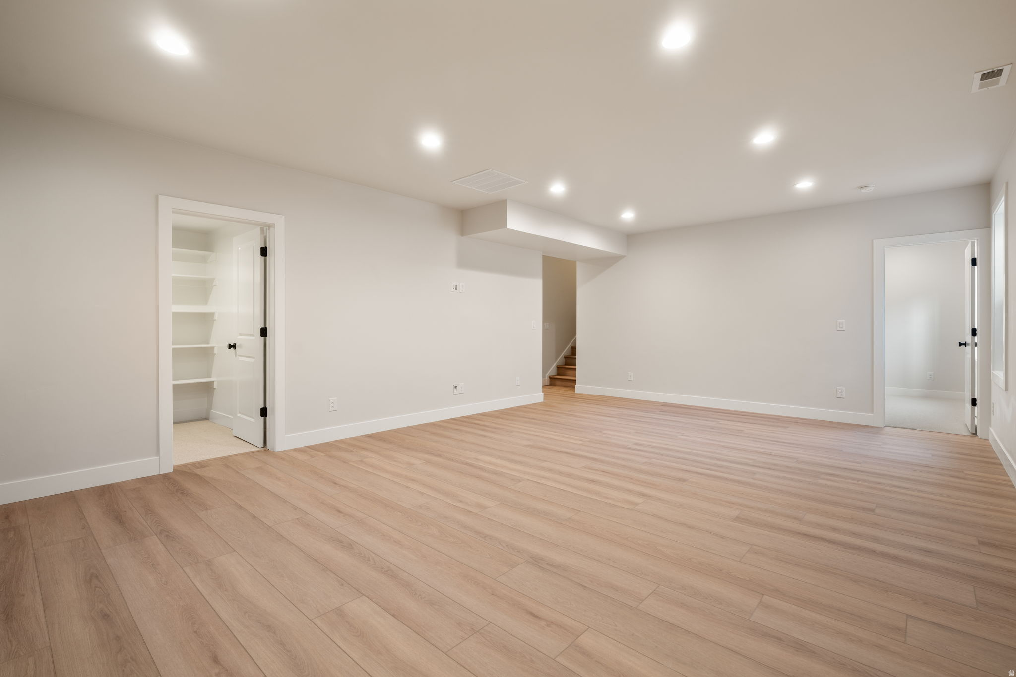 LAKEVIEW ESTATES - Residential