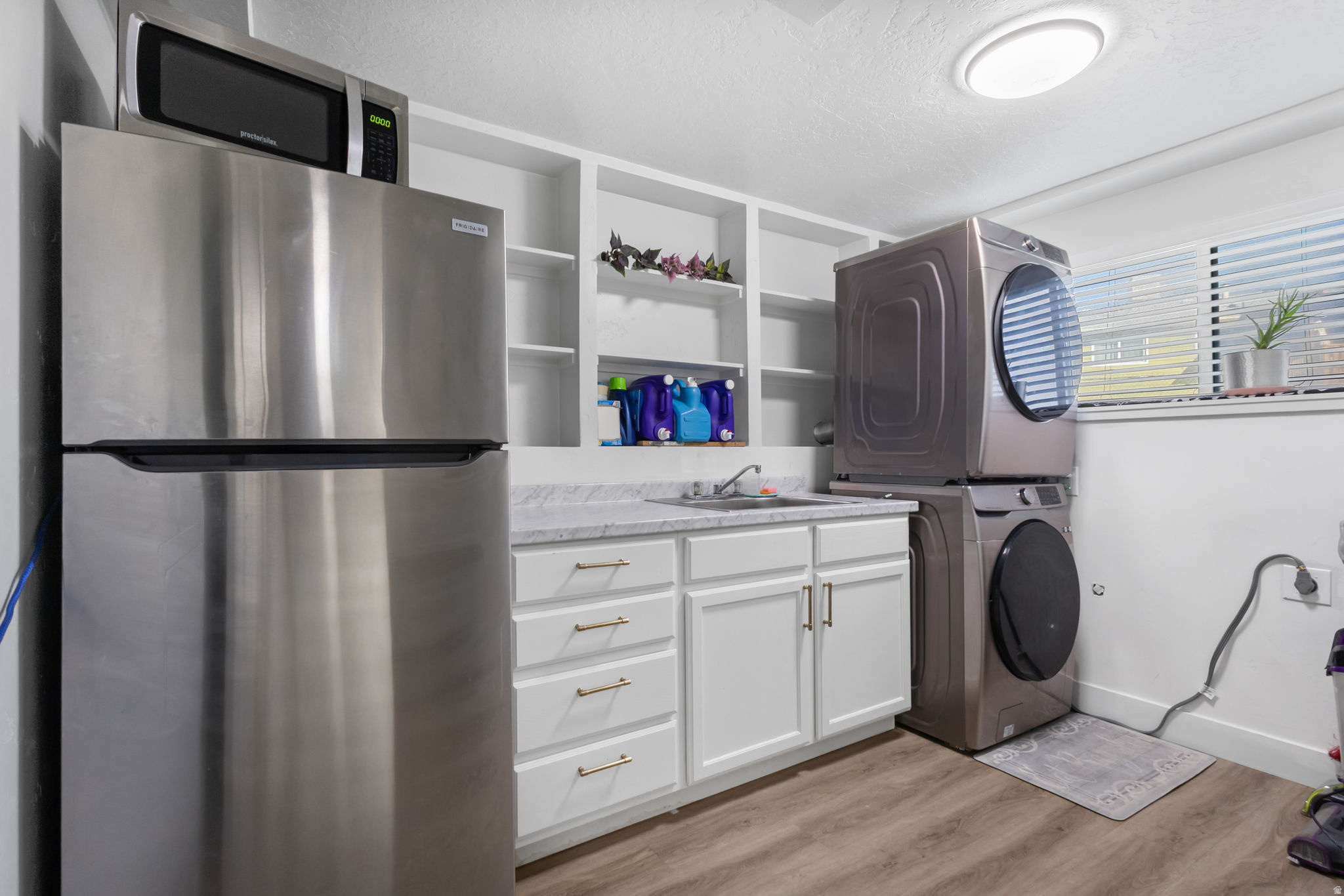 MEADOWS - Residential