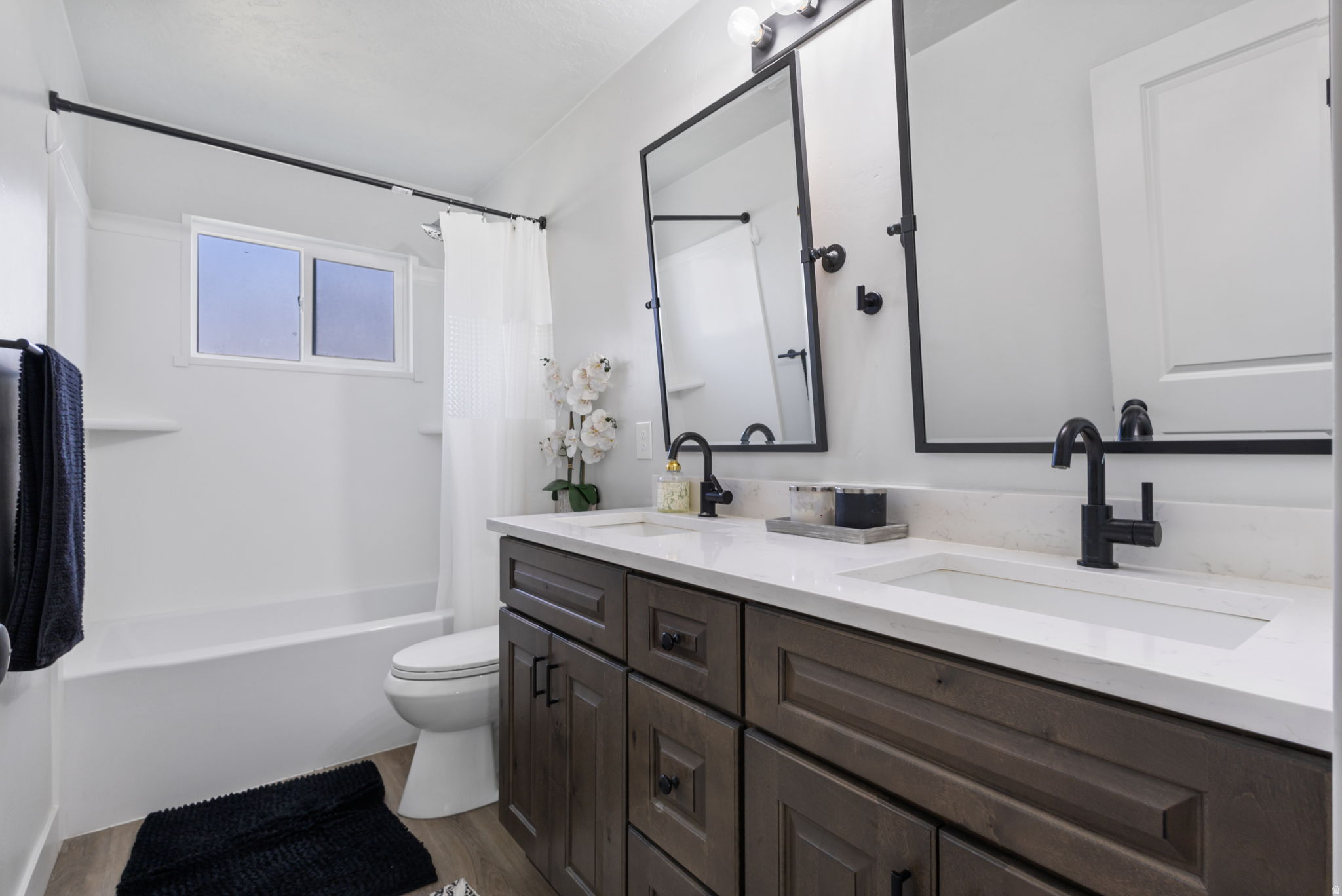 MEADOWS - Residential