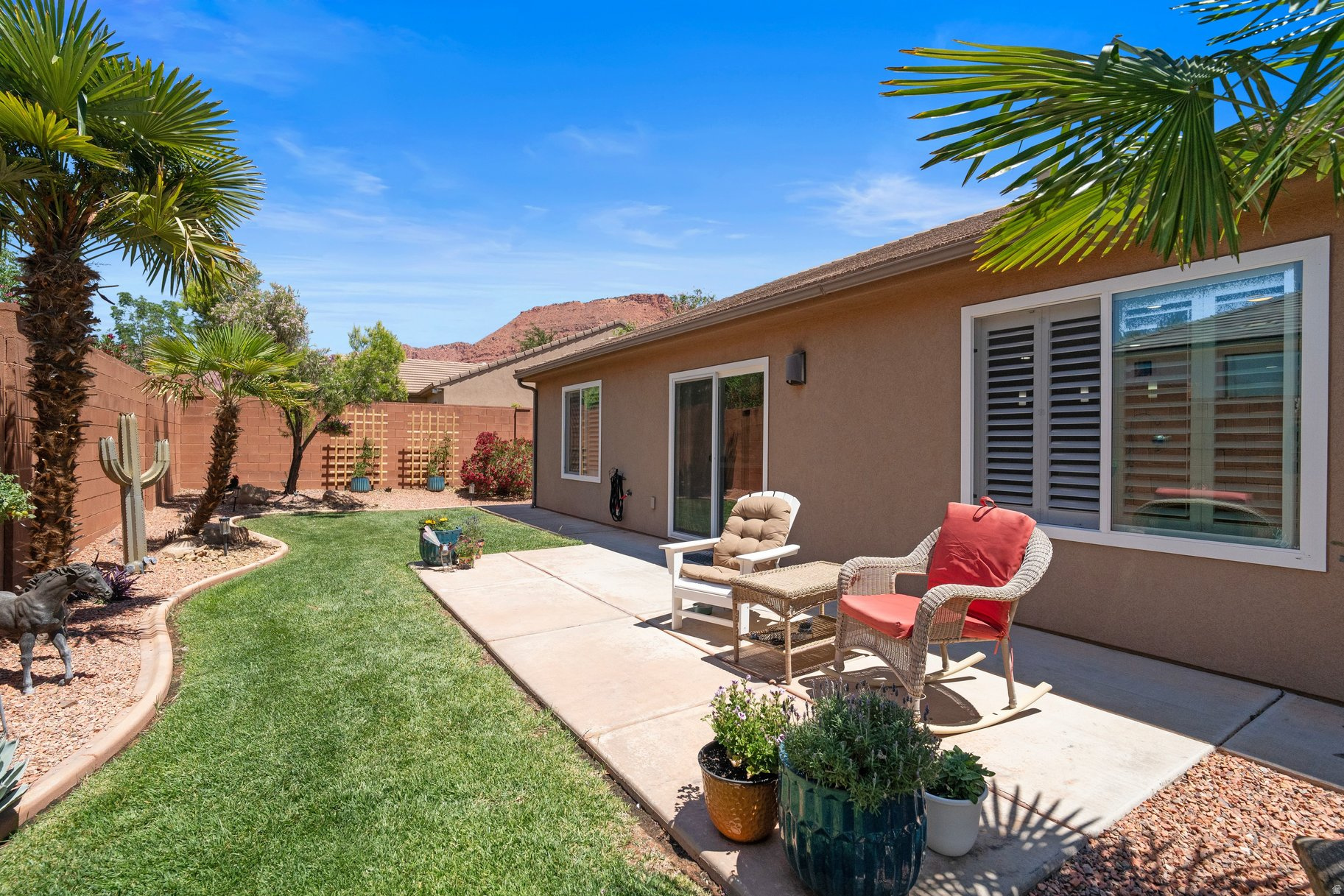 SUN CREST WEST SUB PH 1 - Residential