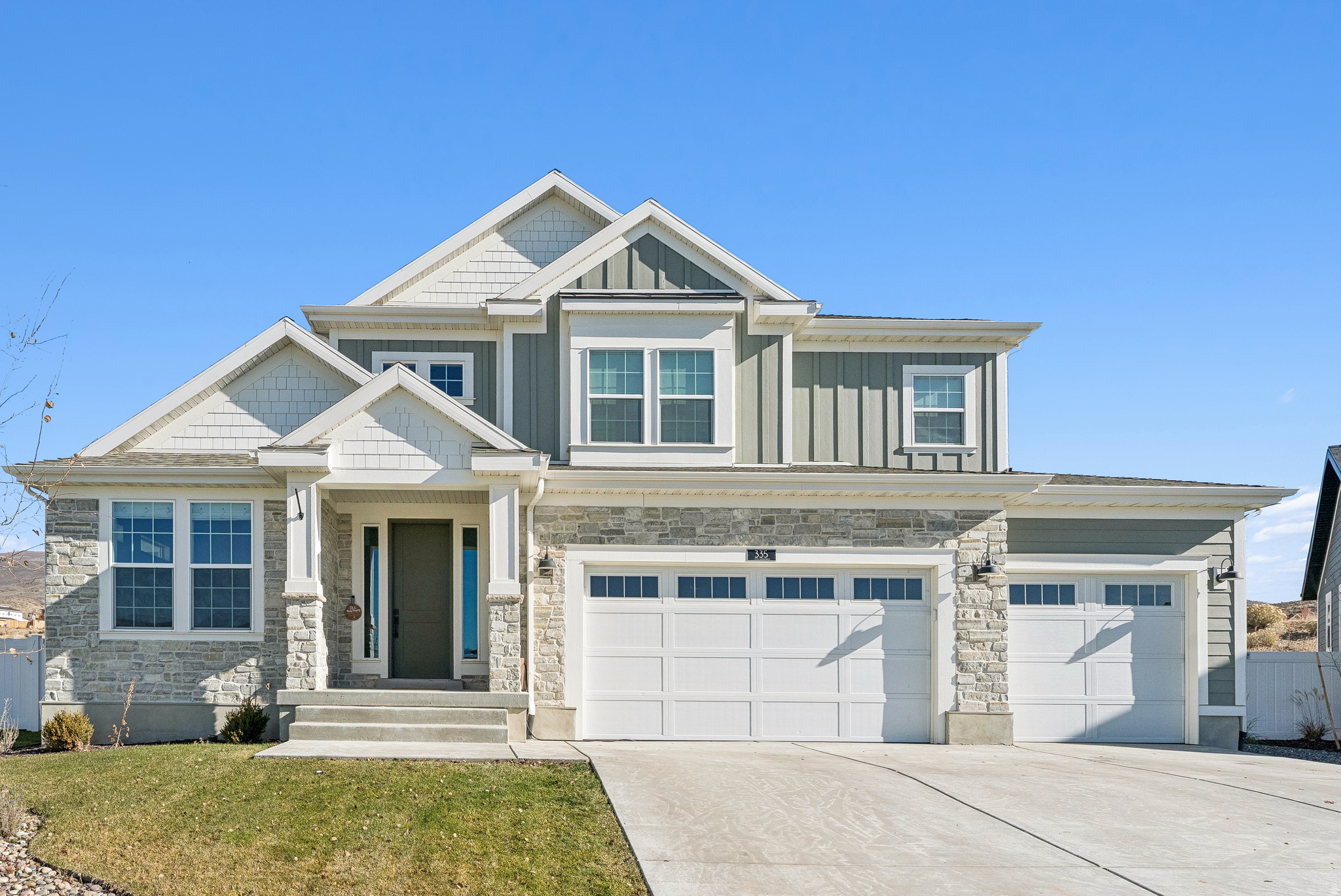 COYOTE RIDGE - Residential