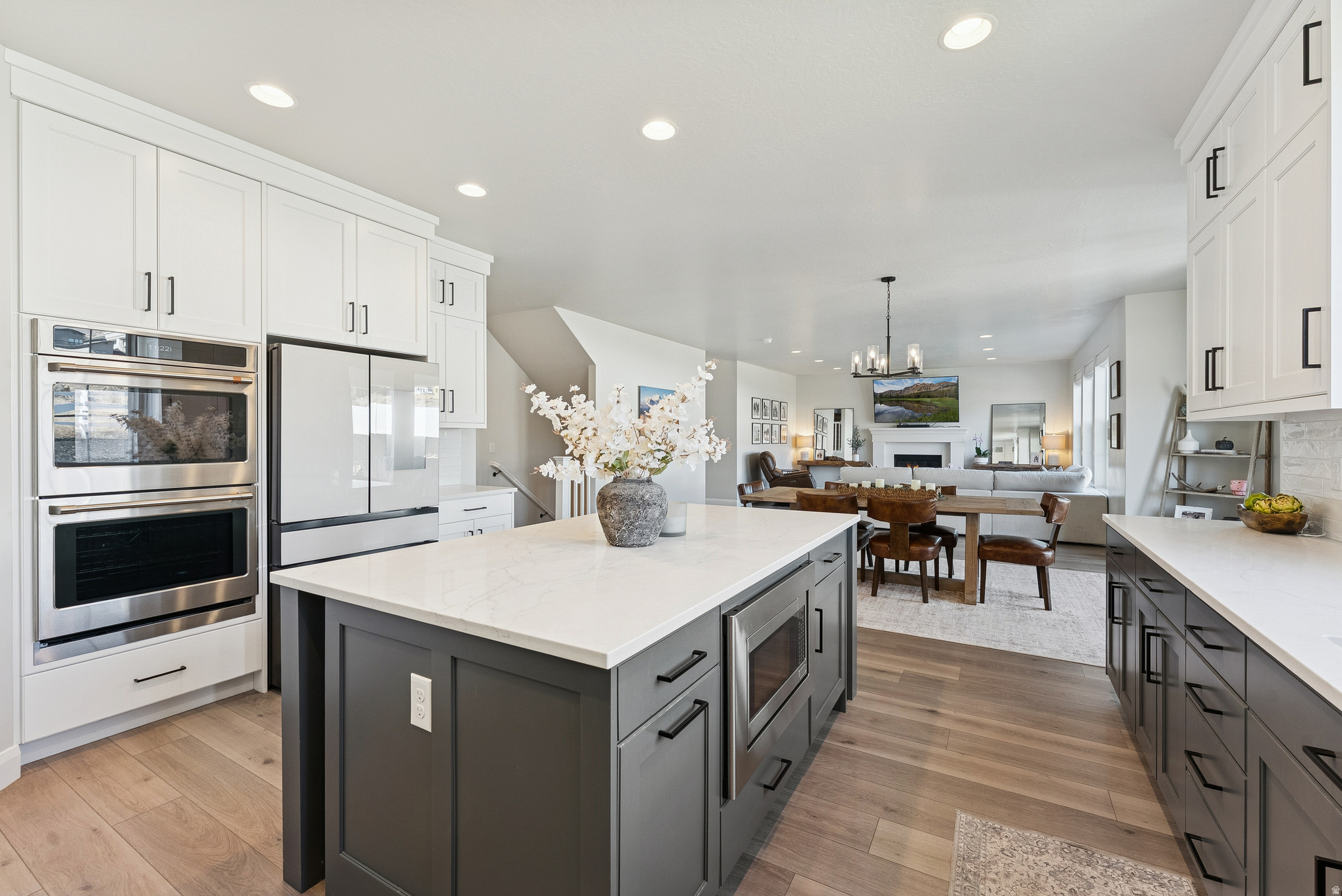 COYOTE RIDGE - Residential