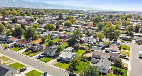 Tiny photo for 62 VILLA DR, Clearfield, UT 84015 (MLS # 2129825)