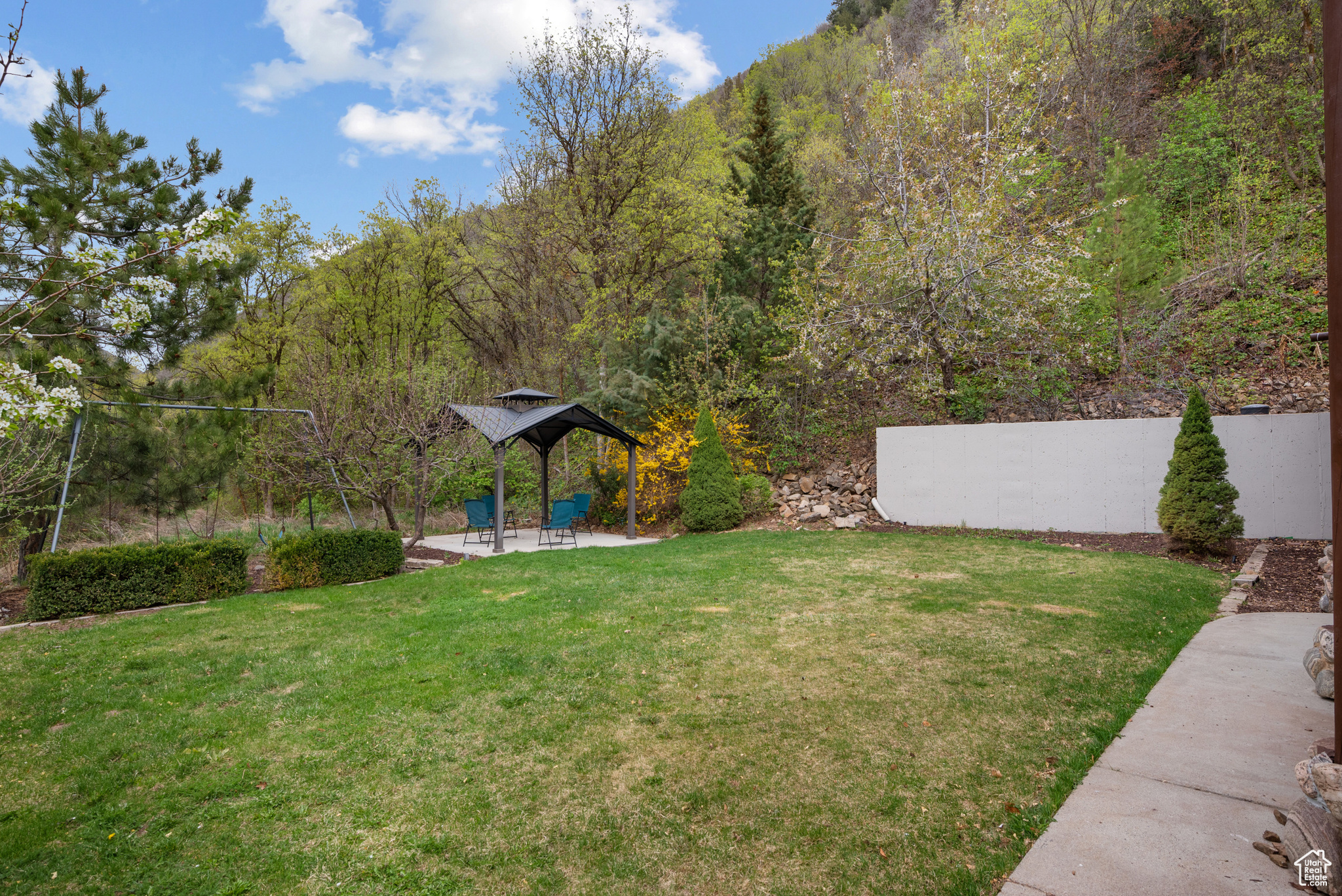 KELLY'S GROVE - Residential